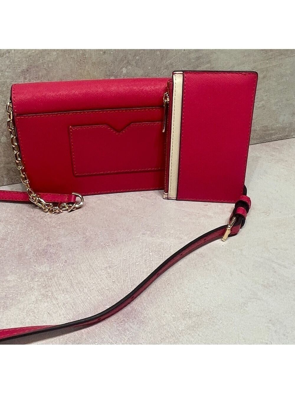 Michael Kors Saffiano Leather Envelope Crossbody & Matching Wallet Electric Pink - Picture 4 of 13